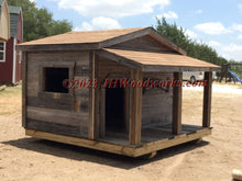 Load image into Gallery viewer, Doghouses